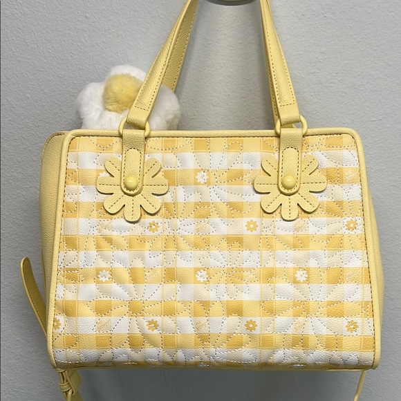 Betsey Johnson | Gingham Tote w/ Daisy Charm  and Crossbody Strap - Picture 5 of 11